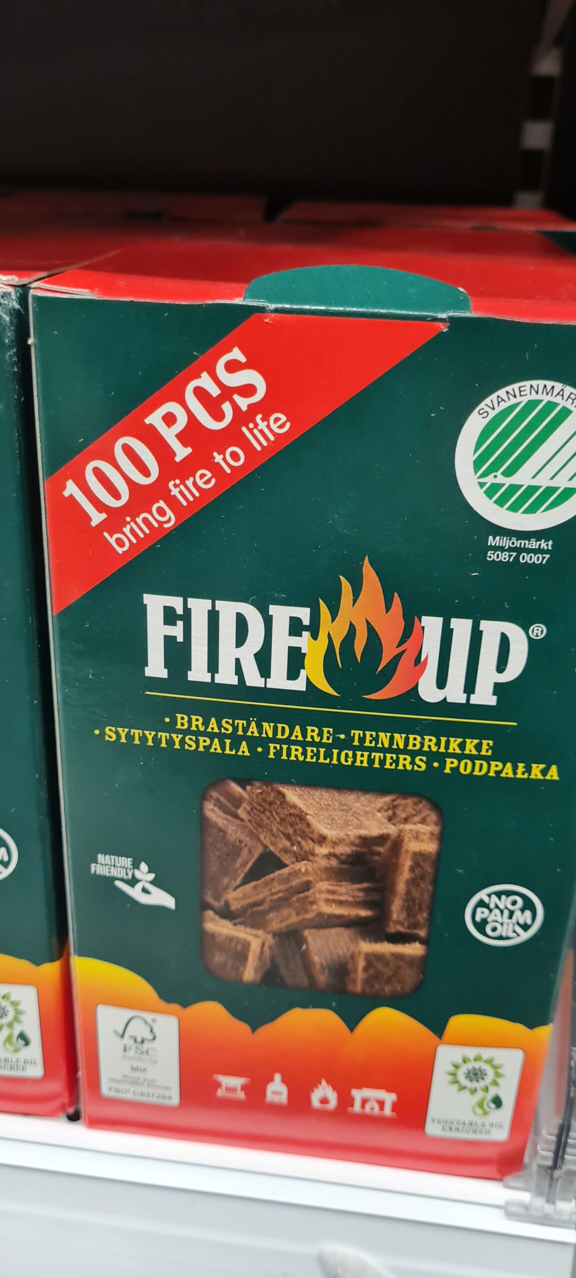 Detta behöver du också om du ska grilla kycklingen. Fire up 100 stycken bring fire to life